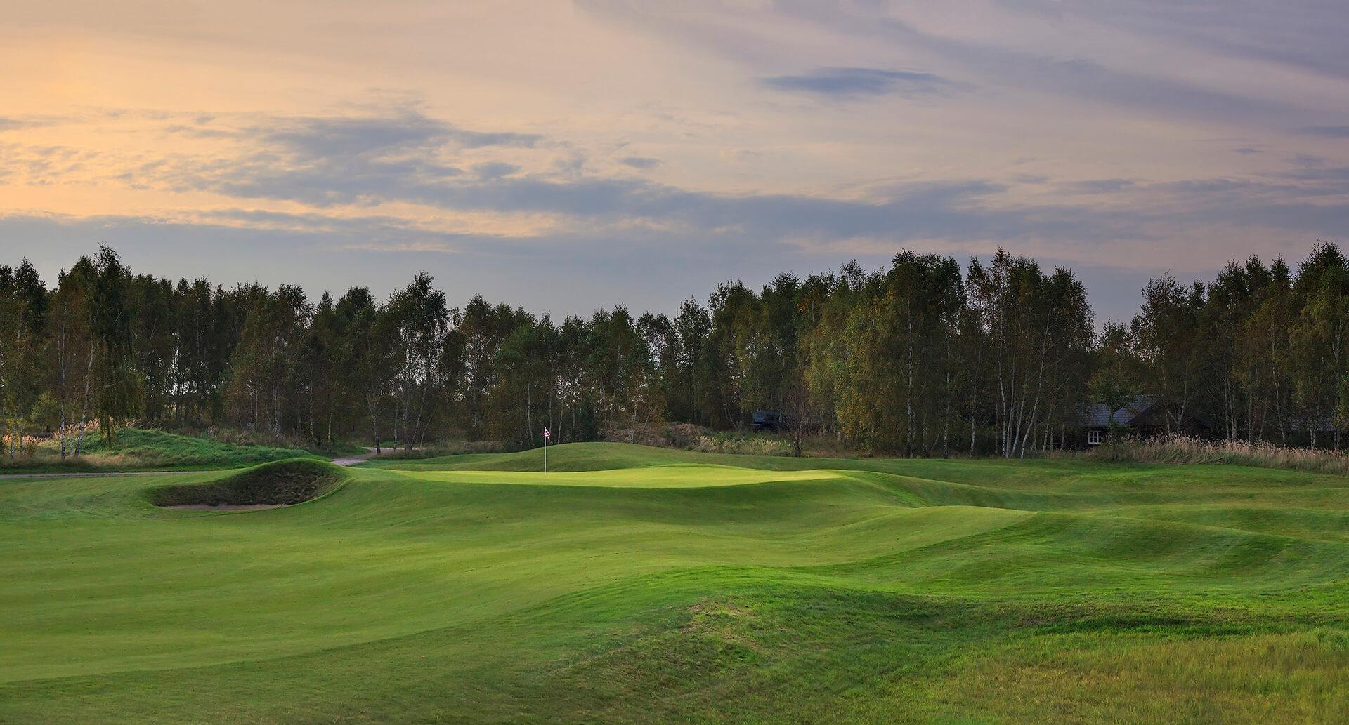 Modry Las Golf Resort | PGA National Poland